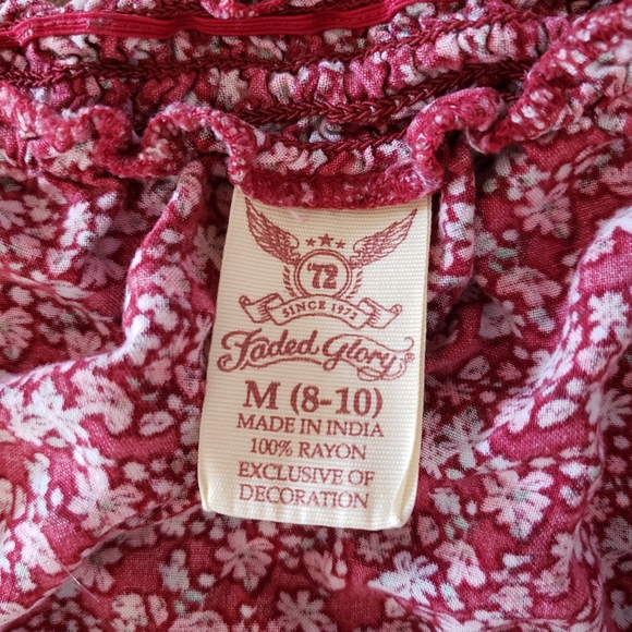 M Red Flowered Faded Glory Blouse - Picture 6 of 8